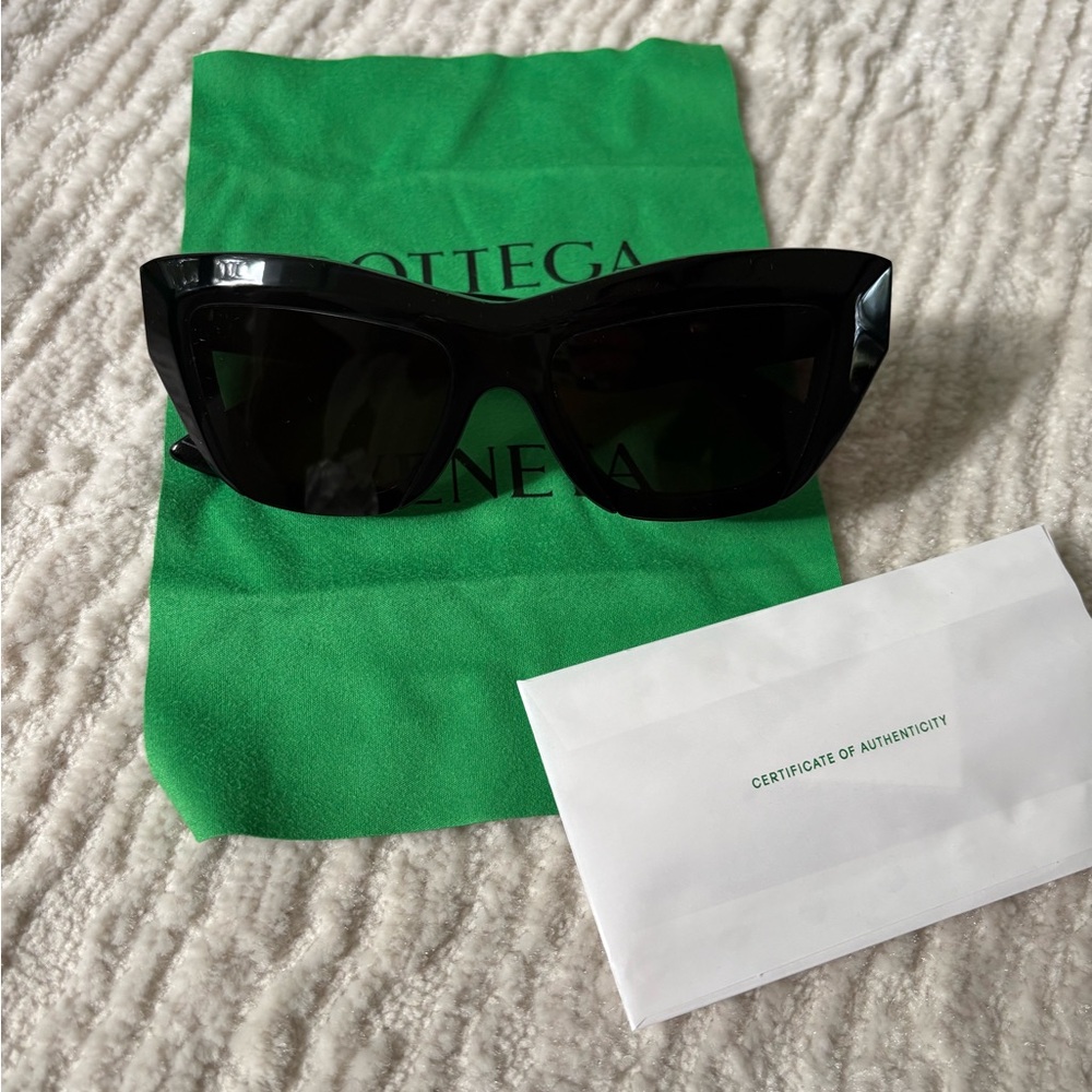 Bottega Veneta Cat Eye Black Sunglasses